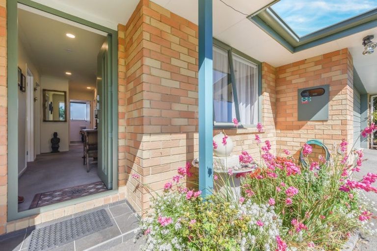 Photo of property in 9 Valerie Place, Stepneyville, Nelson, 7010