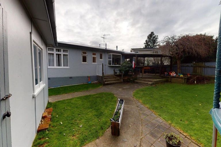 Photo of property in 162 Weraroa Road, Levin, 5510