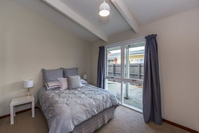 Photo of property in 1/59 Maidstone Road, Ilam, Christchurch, 8041