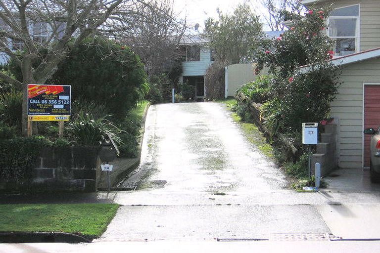 Photo of property in 26 Chilton Grove, Hokowhitu, Palmerston North, 4410