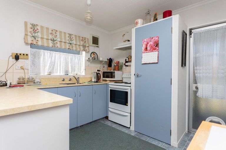 Photo of property in 9 Mccallum Street, Dannevirke, 4930