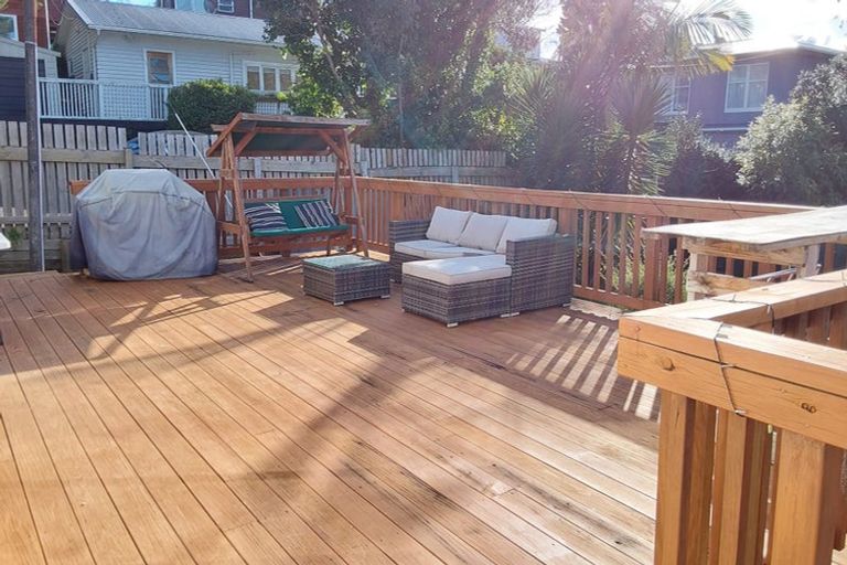 Photo of property in 2/38 Clayburn Road, Glen Eden, Auckland, 0602