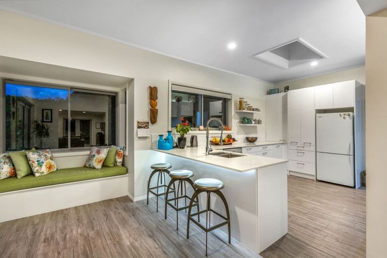 Photo of property in 154 Motuhara Road, Plimmerton, Porirua, 5026