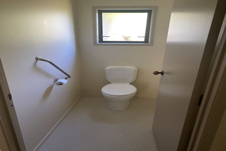 Photo of property in 230 Tukapa Street, Westown, New Plymouth, 4310