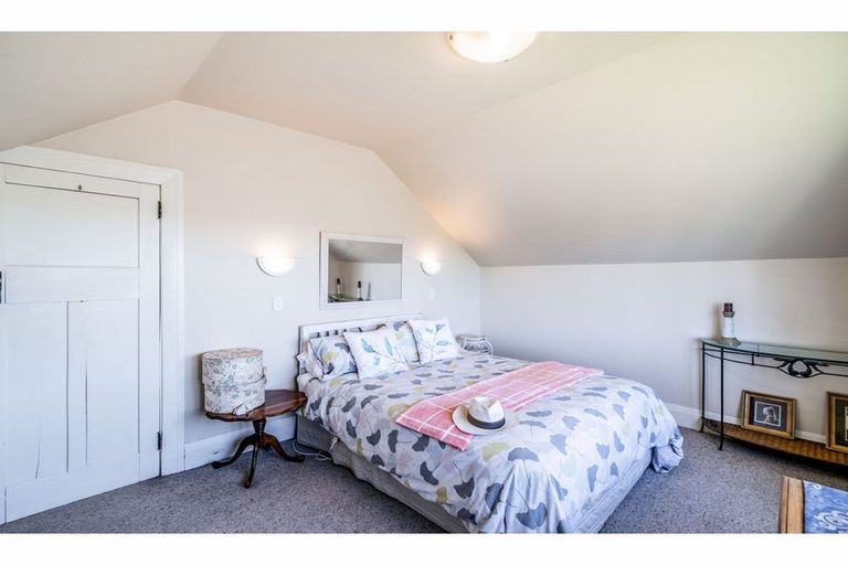 Photo of property in 127 Princes Street, Strathern, Invercargill, 9812