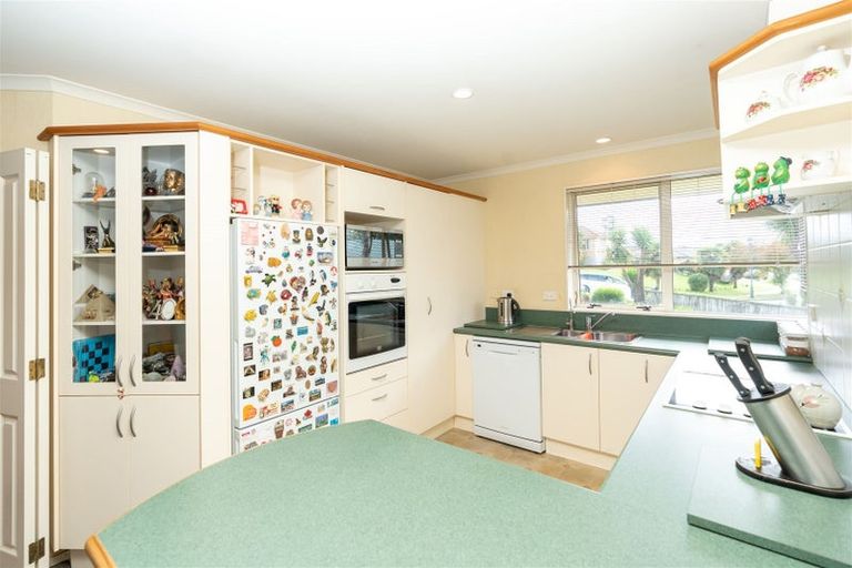 Photo of property in 19 Rochester Place, Nawton, Hamilton, 3200