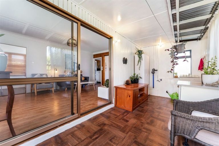 Photo of property in 10 Te Kanawa Crescent, Henderson, Auckland, 0610