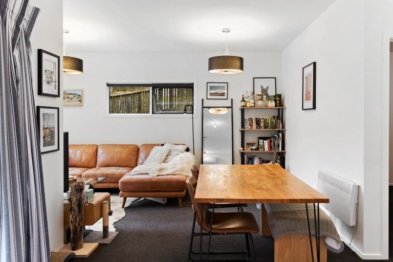 Photo of property in 33 Berkshire Street, Arrowtown, 9302