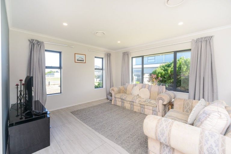 Photo of property in 39 Barling Street, Himatangi Beach, Foxton, 4891