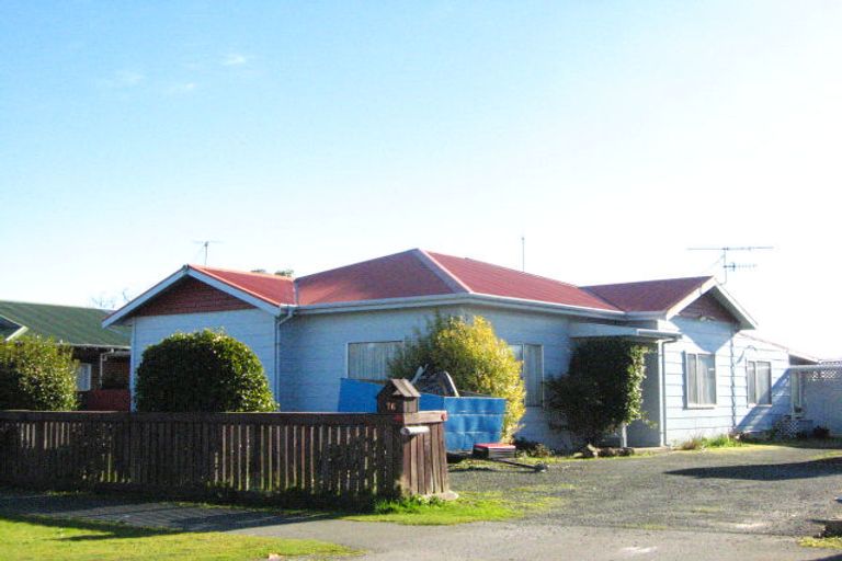 Photo of property in 76 Robertson Street, Richmond, Invercargill, 9810
