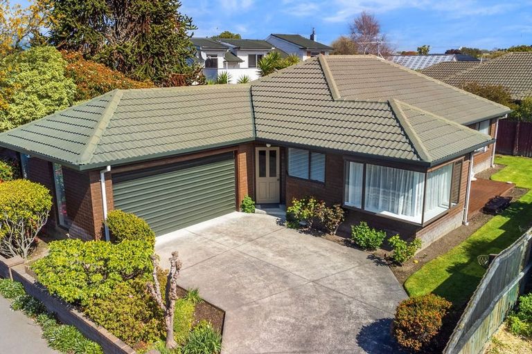 Photo of property in 1/469 Bower Avenue, Parklands, Christchurch, 8083