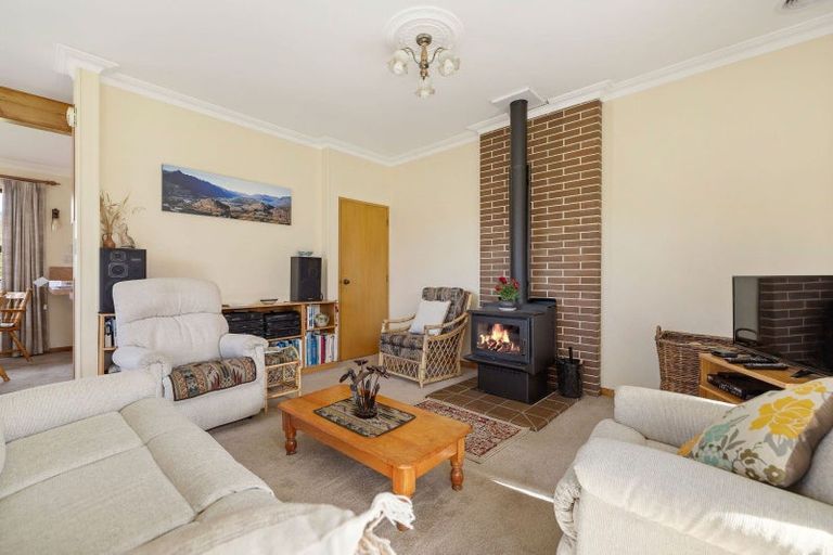 Photo of property in 35 Mountain View Road, Dalefield, Queenstown, 9371