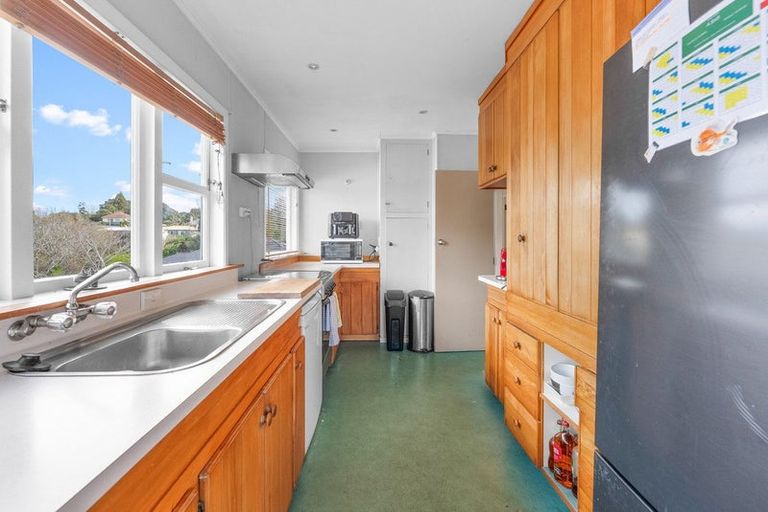Photo of property in 130 Brooklands Road, Brooklands, New Plymouth, 4310