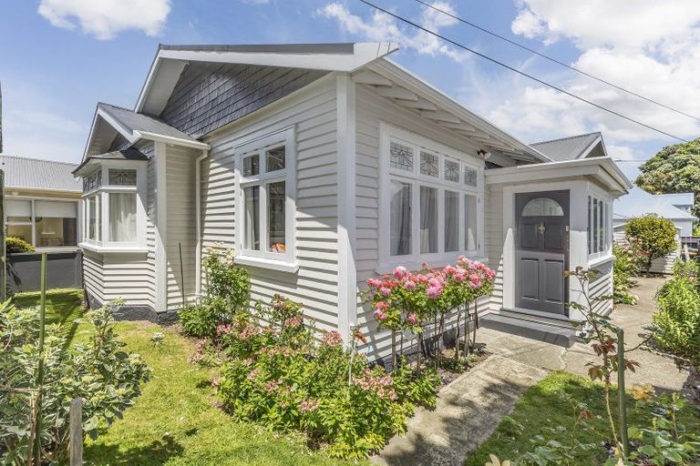 Photo of property in 72 Park Road, Miramar, Wellington, 6022