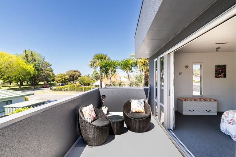 Photo of property in 6 Park Road, Greenmeadows, Napier, 4112