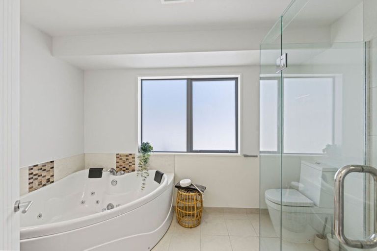 Photo of property in 48 Tutaipatu Avenue, Pegasus, 7612