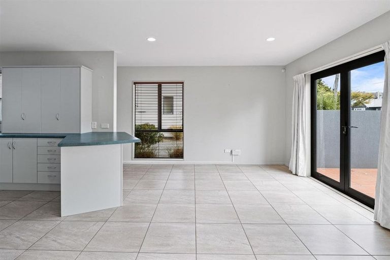 Photo of property in 7/44 London Street, Richmond, Christchurch, 8013