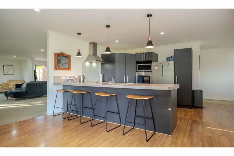 Photo of property in 530 Waimate North Road, Kerikeri, 0293