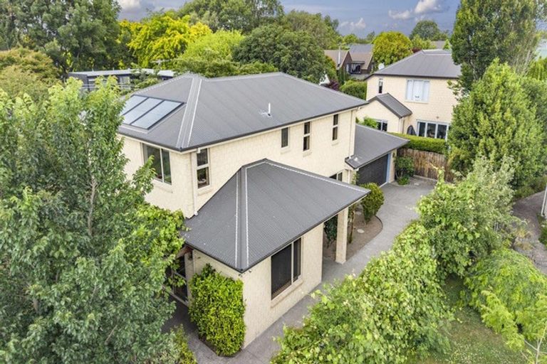 Photo of property in 70f Avonhead Road, Avonhead, Christchurch, 8042