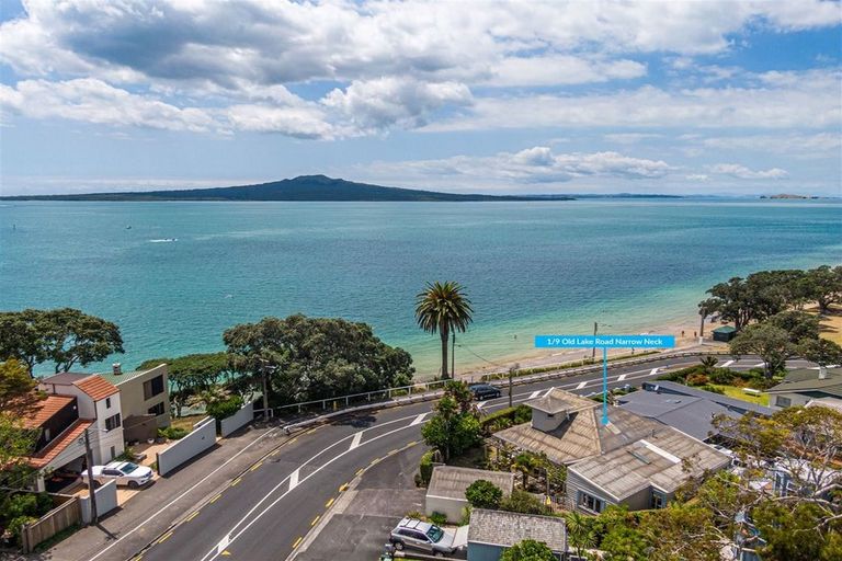 Photo of property in 1/9 Old Lake Road, Narrow Neck, Auckland, 0624