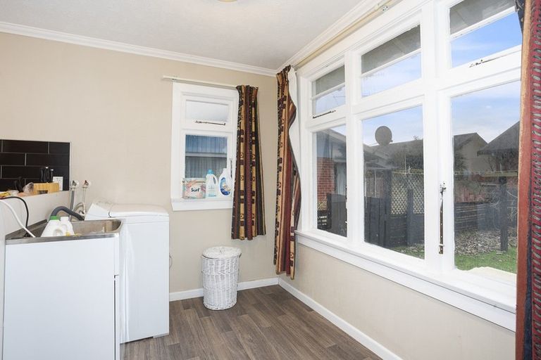 Photo of property in 102 Windsor Street, Windsor, Invercargill, 9810