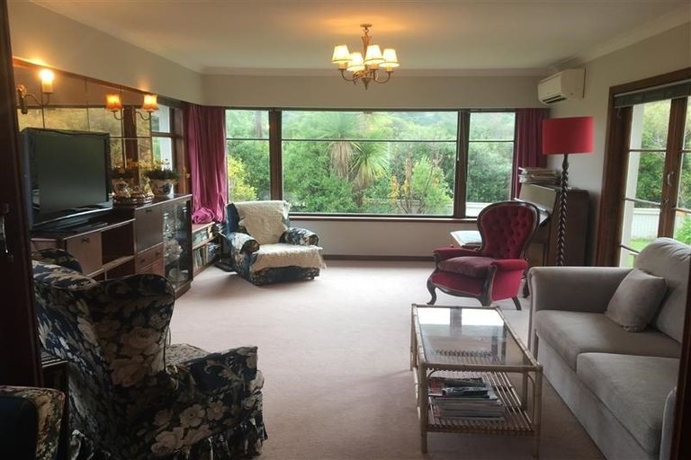 Photo of property in 45 Pekanga Road, Normandale, Lower Hutt, 5010