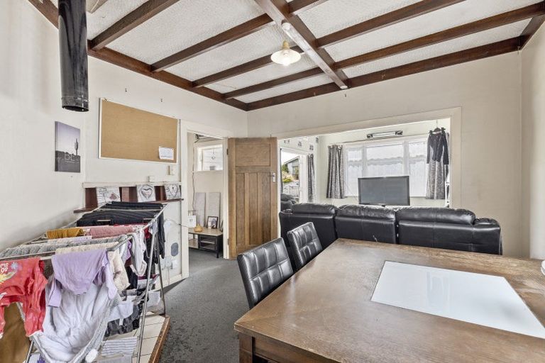 Photo of property in 64 Lyndhurst Street, Takaro, Palmerston North, 4412