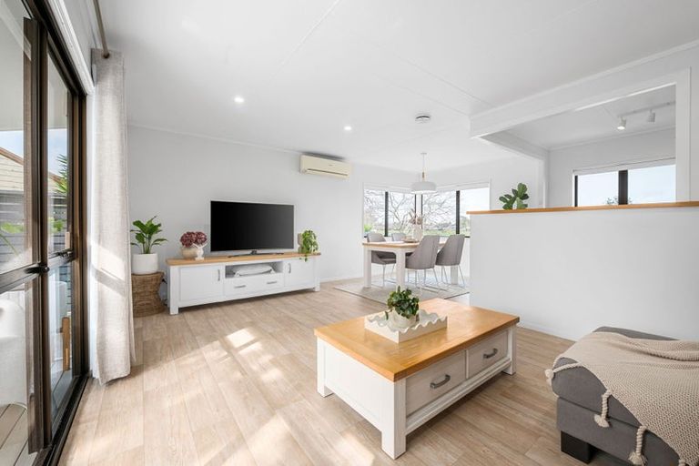 Photo of property in 9b Beadle Place, St Andrews, Hamilton, 3200