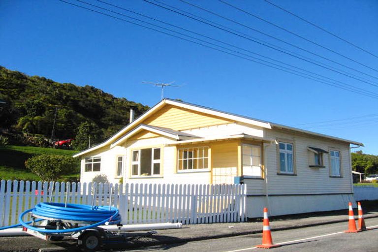 Photo of property in 221 High Street, Greymouth, 7805