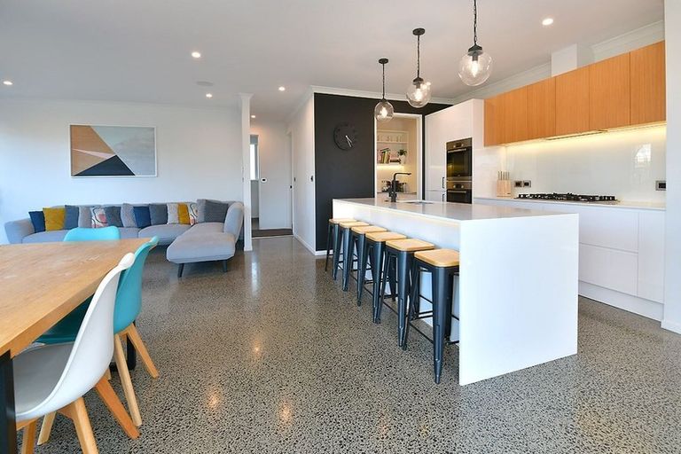 Photo of property in 27 Cilliers Drive, Silverdale, 0932