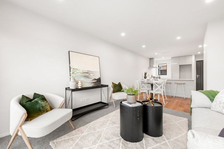 Photo of property in 22a Palmer Crescent, Silverstream, Upper Hutt, 5019