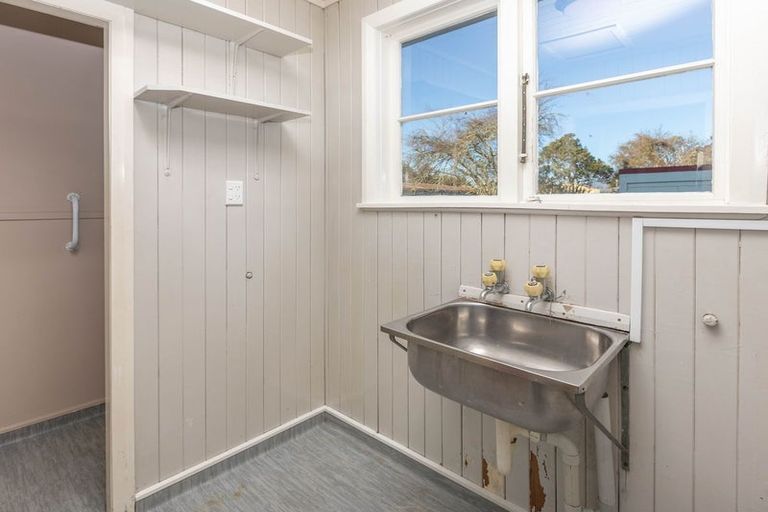 Photo of property in 21 Colvin Street, Westport, 7825