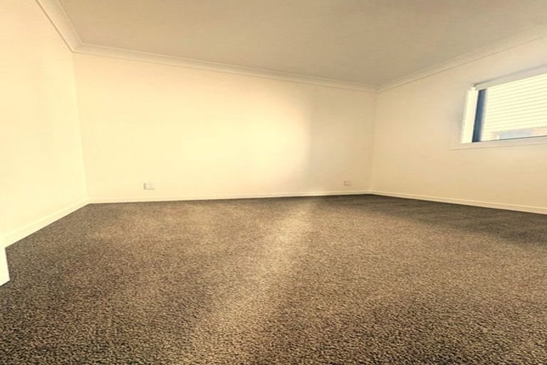 Photo of property in 40a Kervil Avenue, Te Atatu Peninsula, Auckland, 0610