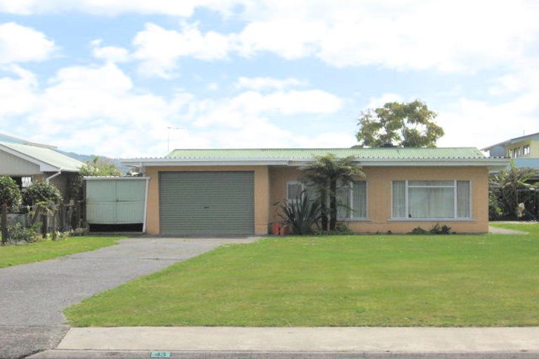 Photo of property in 43 Robinson Road, Whitianga, 3510
