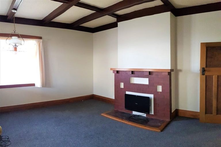 Photo of property in 49 Tawa Road, One Tree Hill, Auckland, 1061