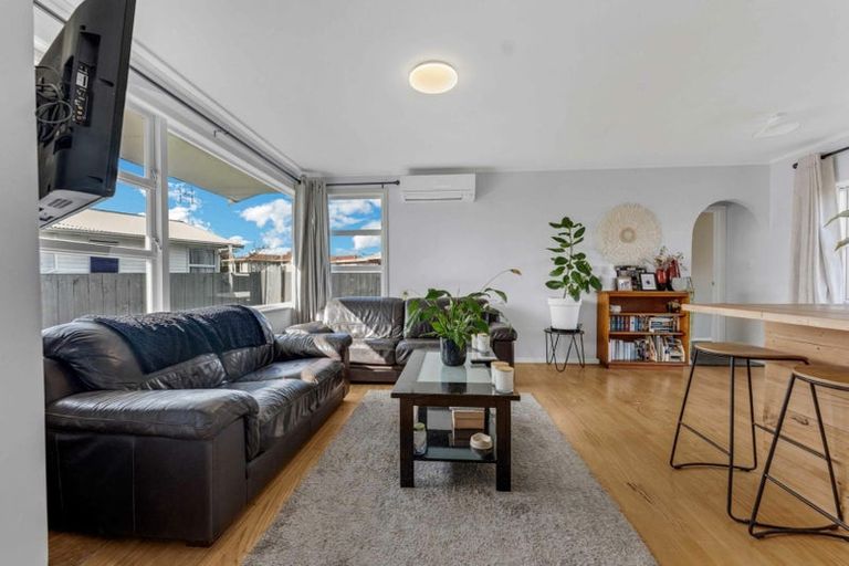 Photo of property in 1/51 Orion Street, Papakura, 2110