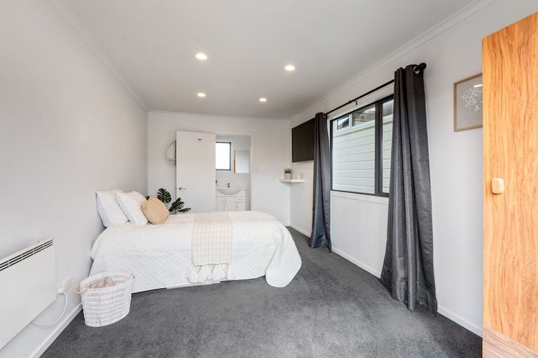 Photo of property in 8 Margate Street, Waihola, Milton, 9073