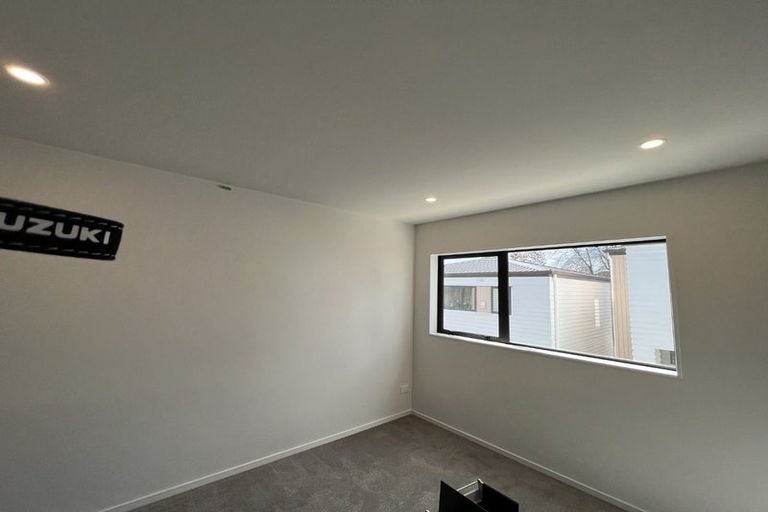 Photo of property in 6/535 Swanson Road, Ranui, Auckland, 0612