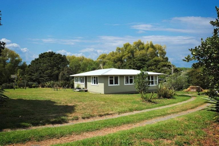 Photo of property in 58 Main Road, Kauri, Kamo, 0185