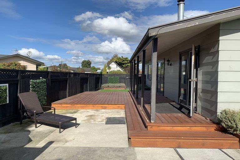 Photo of property in 11 Hilton Grove, Kelvin Grove, Palmerston North, 4414