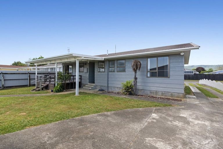 Photo of property in 25 Rimu Street, Levin, 5510