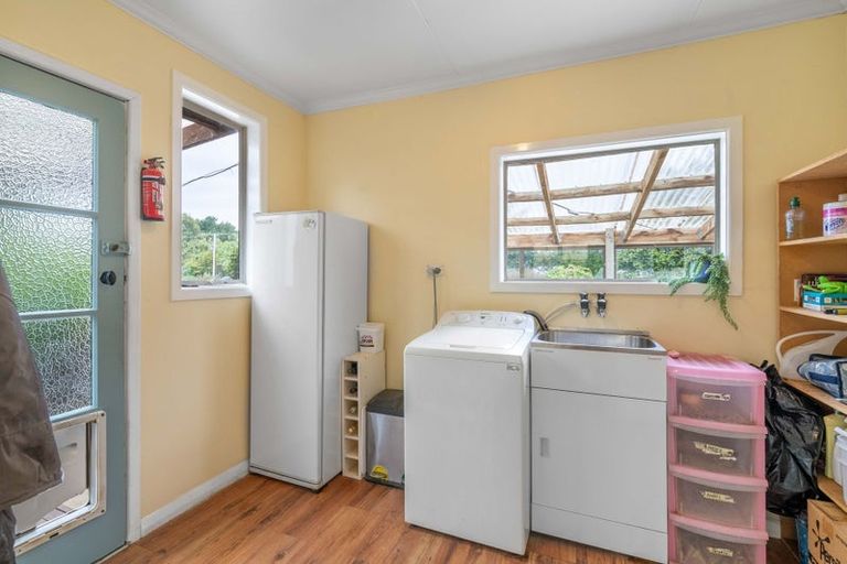 Photo of property in 250 Stirrat Street, Clifton, Invercargill, 9877