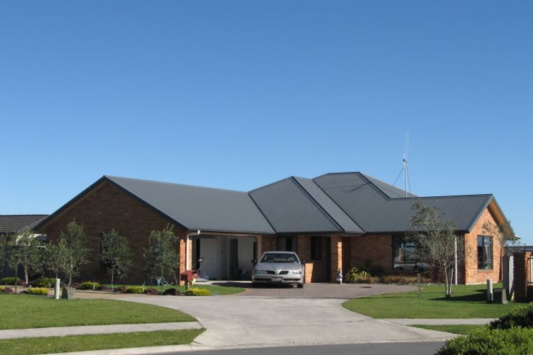 Photo of property in 23 Westminster Place, Rototuna North, Hamilton, 3210