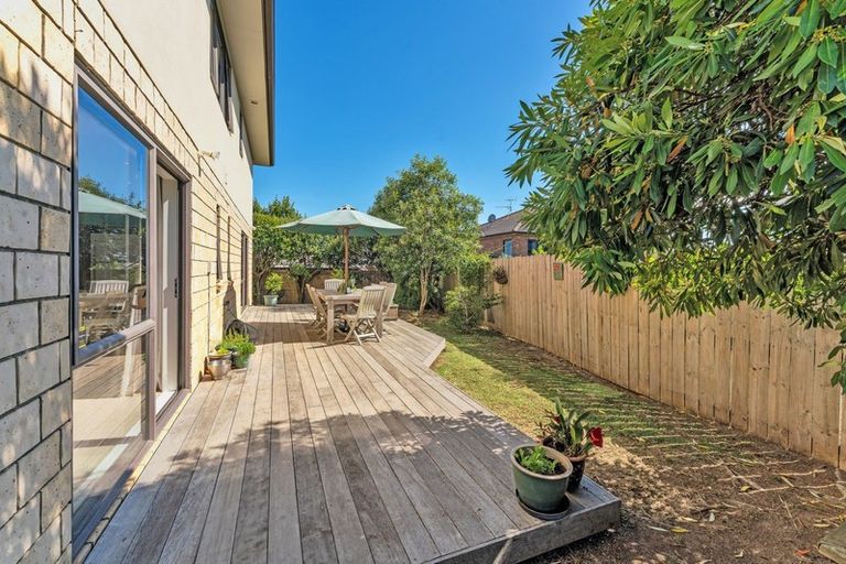 Photo of property in 18 Raphoe Road, Flat Bush, Auckland, 2019