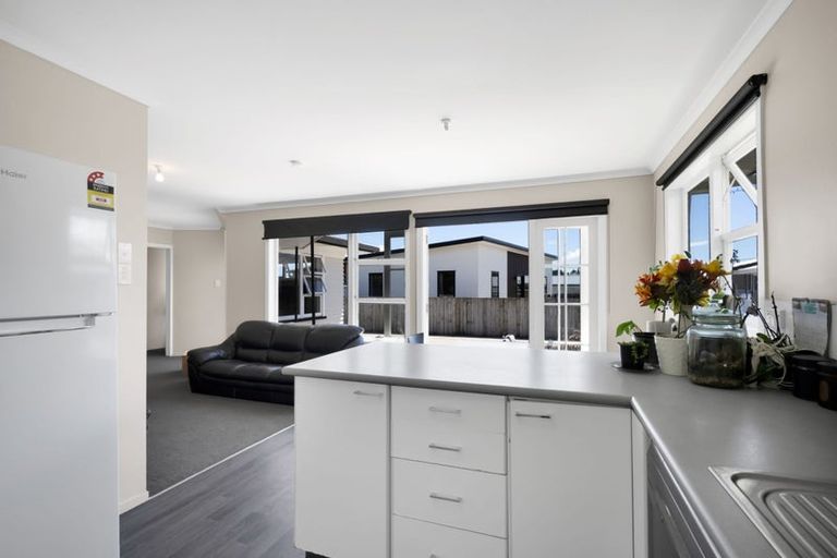 Photo of property in 22a Pukatea Street, Inglewood, 4330