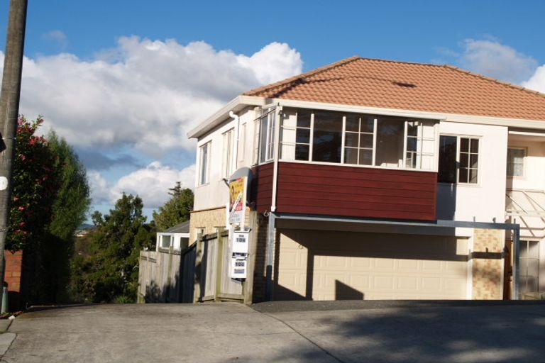 Photo of property in 1/10 Minerva Terrace, Cockle Bay, Auckland, 2014