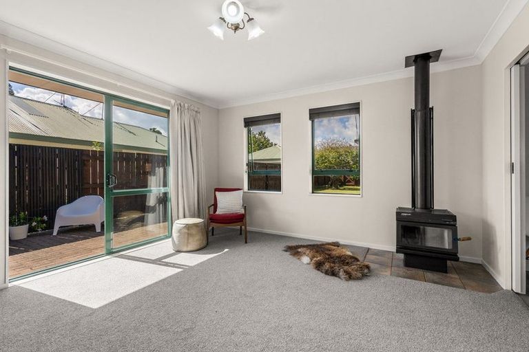 Photo of property in 4 Morton Place, Leamington, Cambridge, 3432