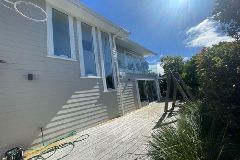 Photo of property in 24 Bevyn Street, Castor Bay, Auckland, 0620