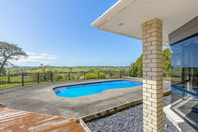 Photo of property in 111 Kennedy Road, Dairy Flat, Albany, 0792