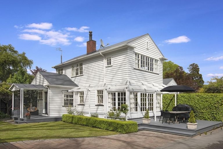 Photo of property in 108 Clyde Road, Ilam, Christchurch, 8041